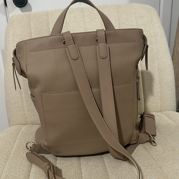 Mina Baie Kinney Full - Picture 2 of 7